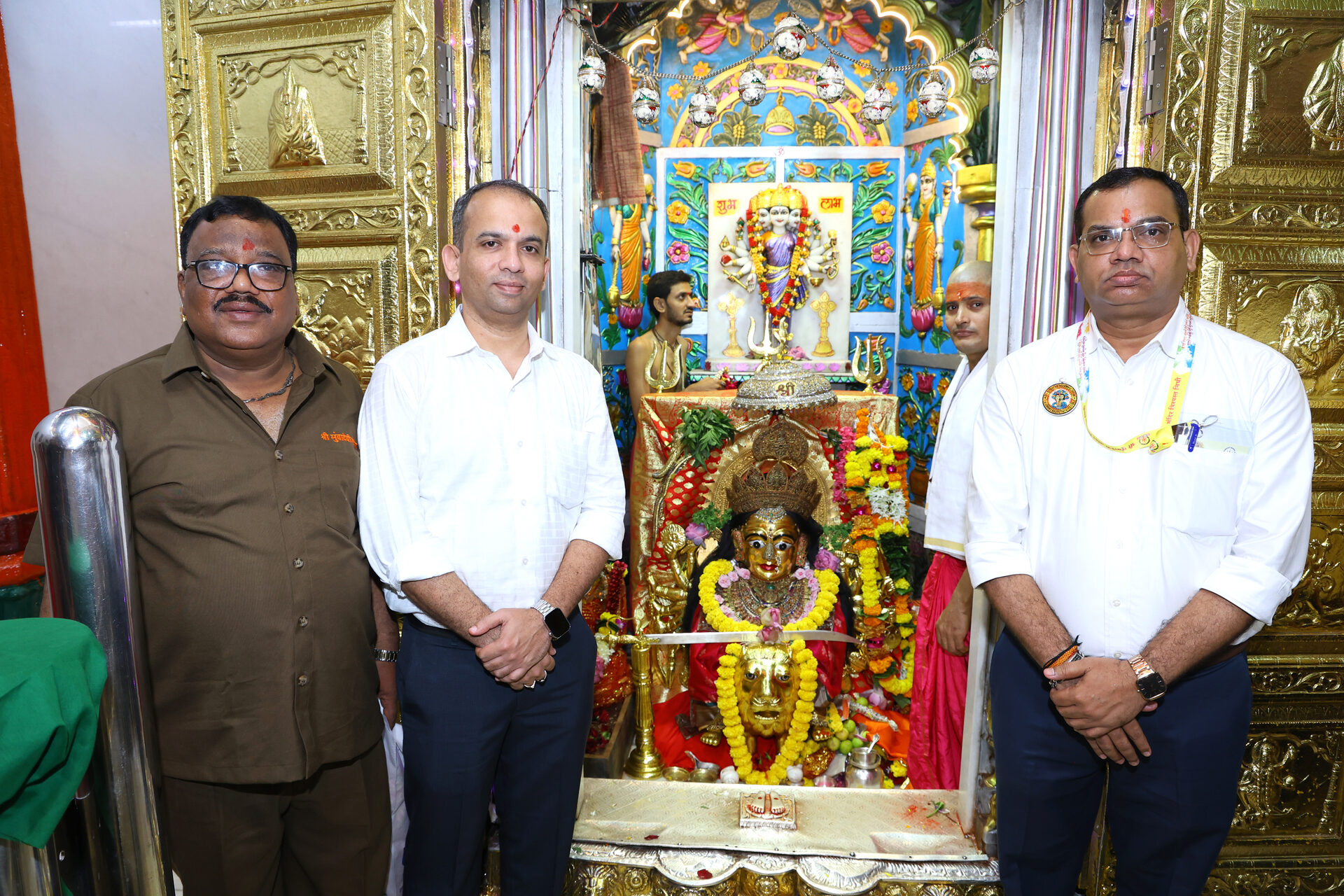 Visiting Devotees