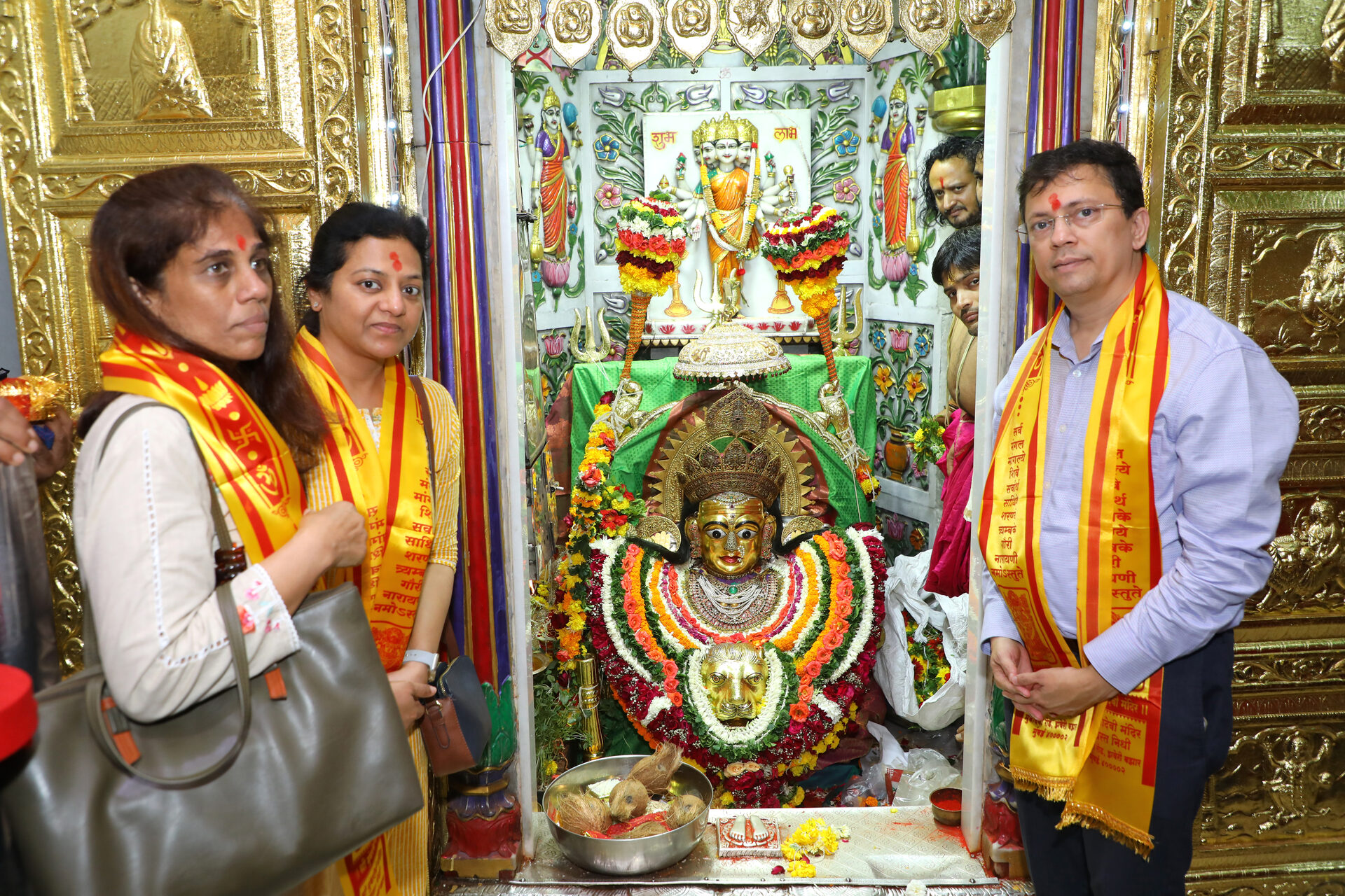 Visiting Devotees